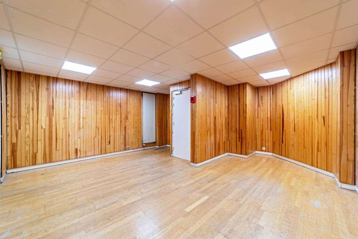 Hôtel particulier - 611 m² - Paris (75) - photo 13