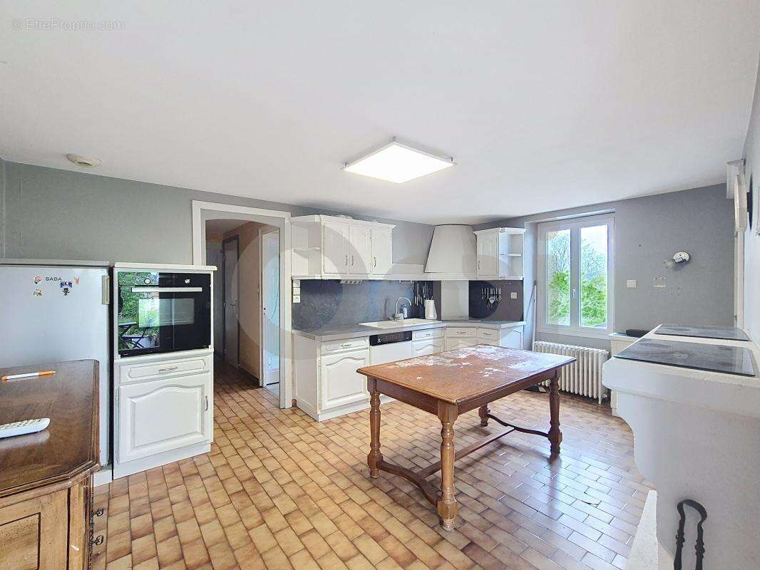 Maison à BEAUREGARD-DE-TERRASSON