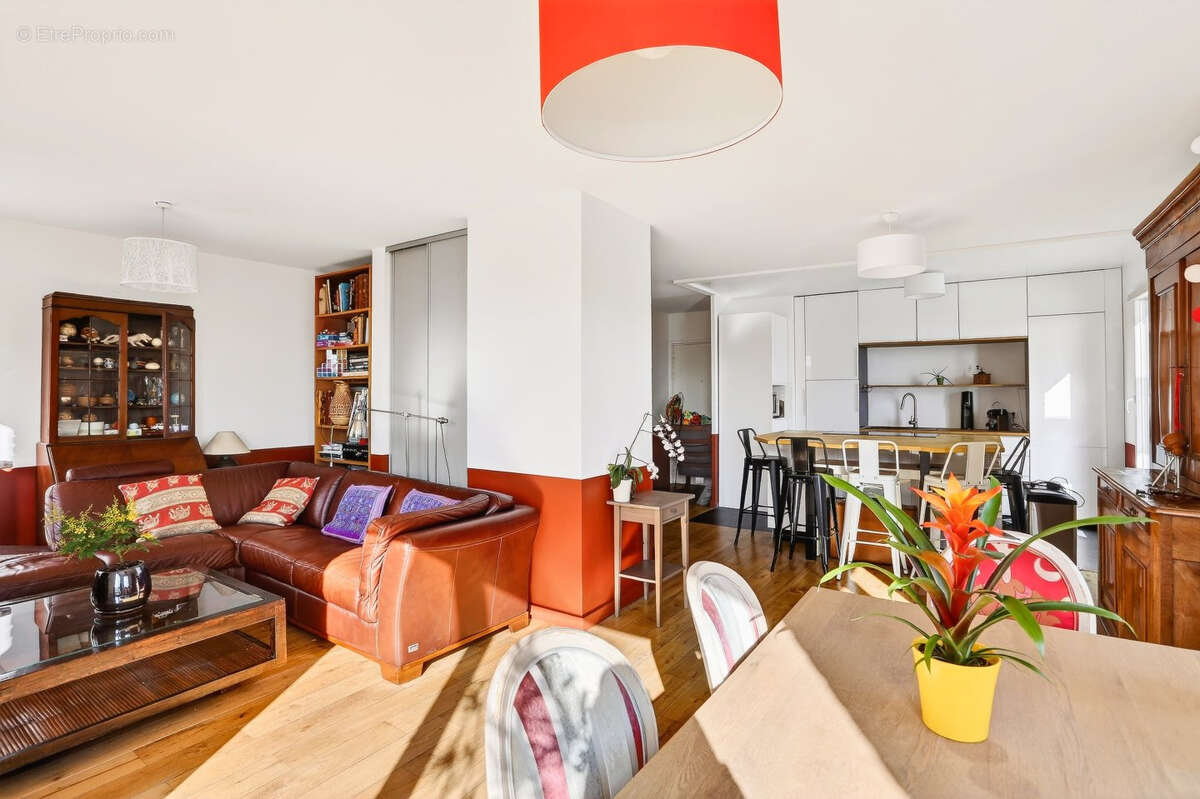 Appartement à IVRY-SUR-SEINE