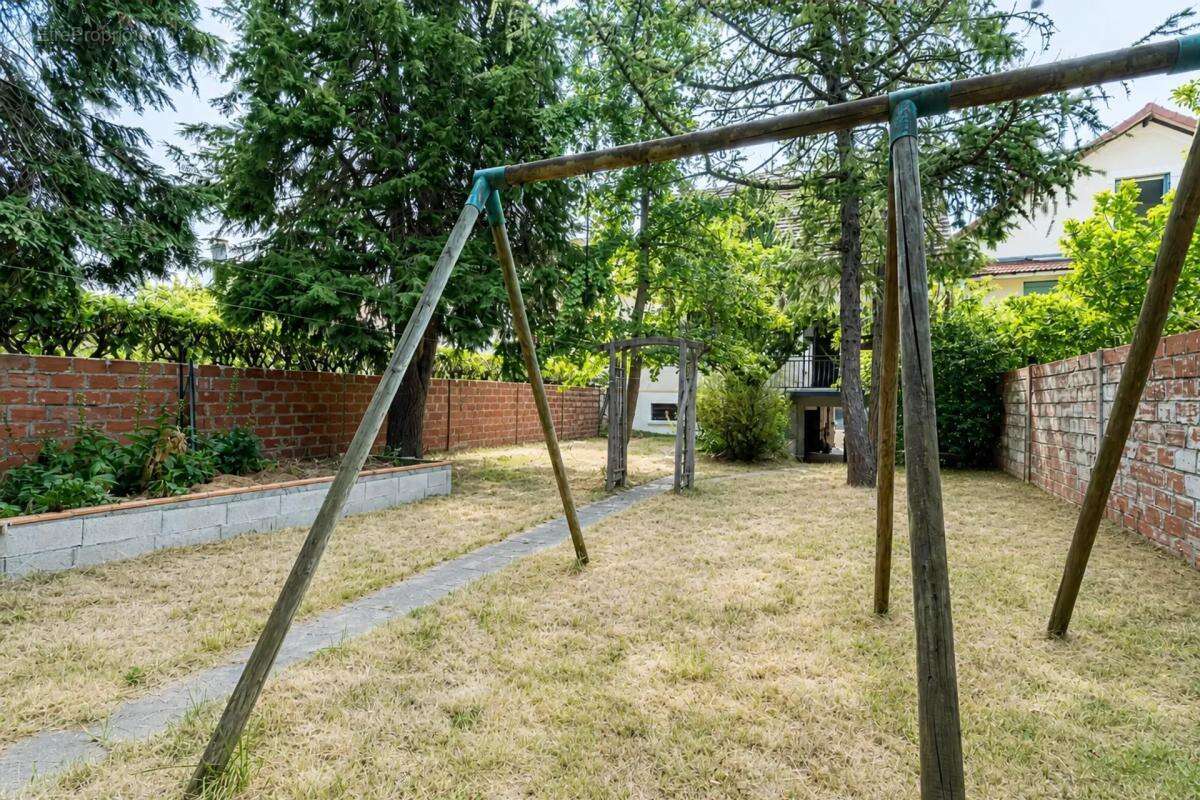 Maison de 6 pièces de 122 m² à Savigny-sur-Orge - photo 15