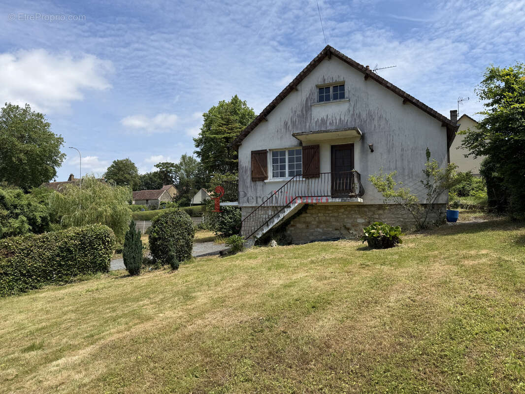Proche belleme maison a renover sur sous-sol - photo 3