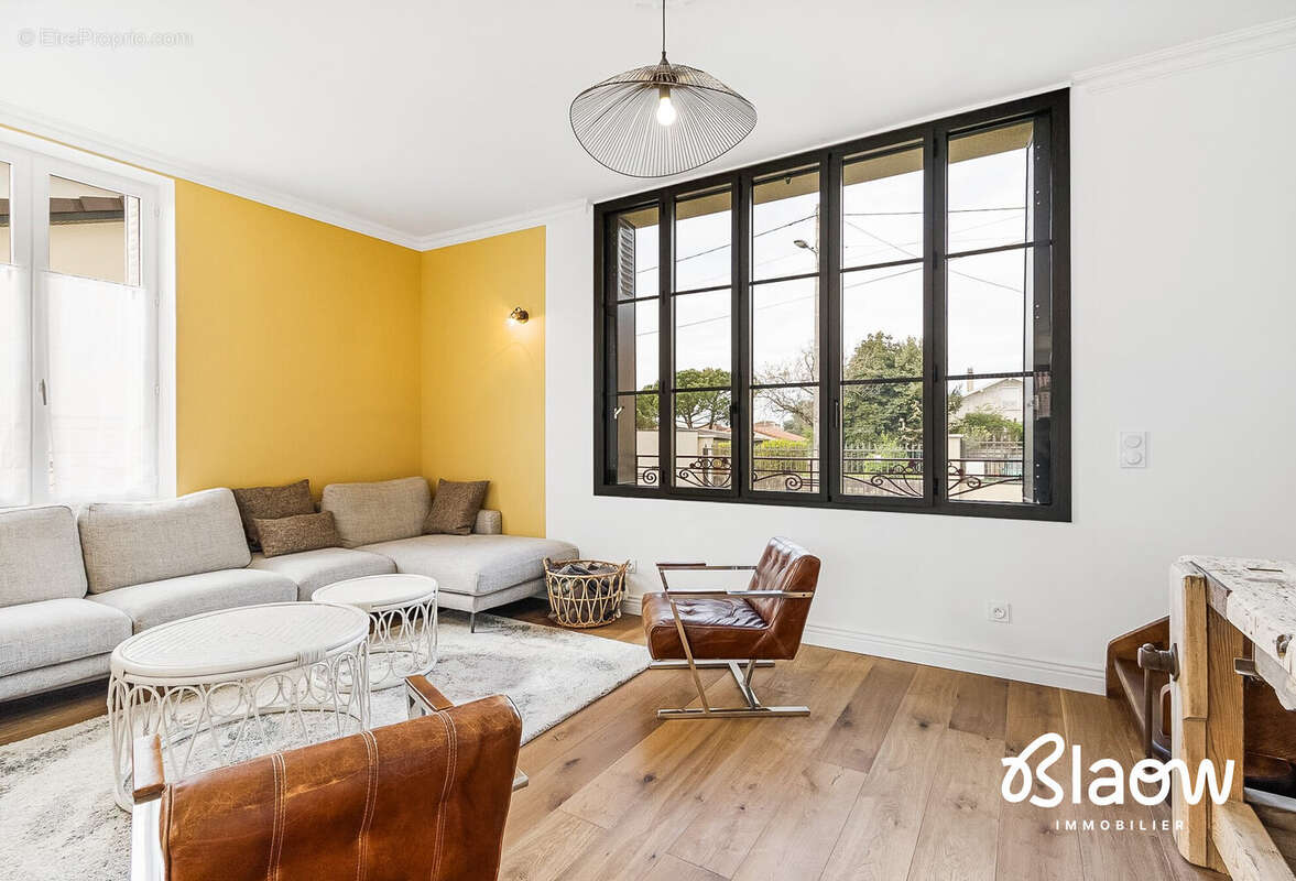 Maison 152 m² à Decines-Charpieu  - photo 4