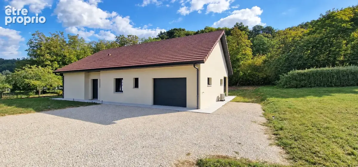 Photo Maison à Chazey-Bons au prix de 348 000€