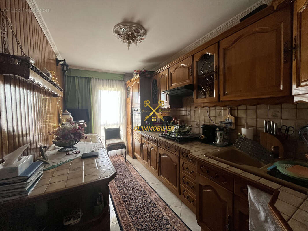 Appartement à SAINT-ETIENNE