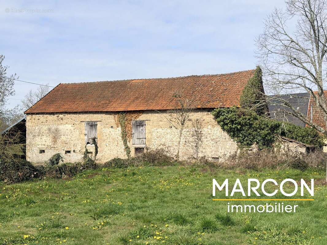 Maison à SAINTE-FEYRE
