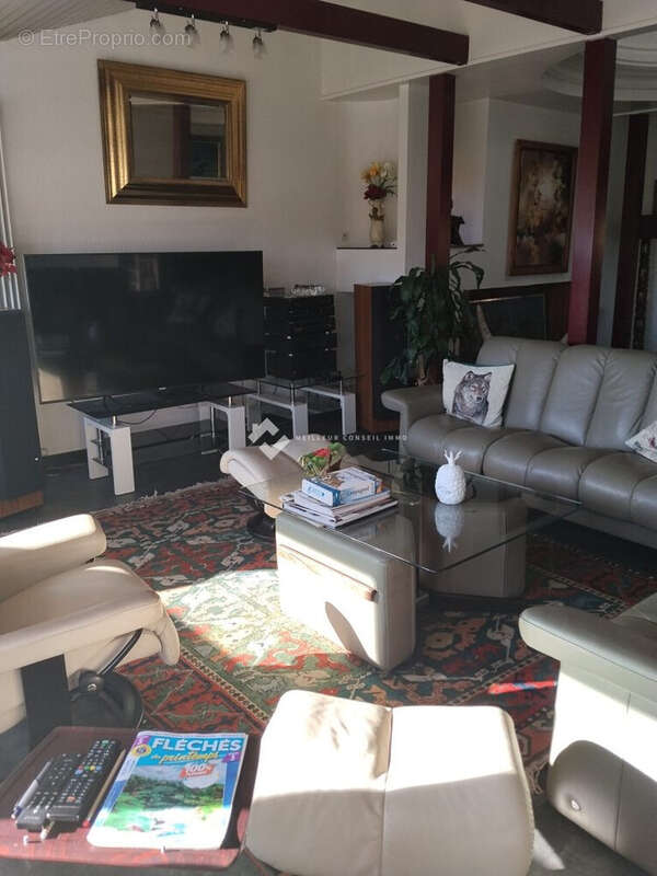 Appartement 241 m² à Carcassonne  - photo 3