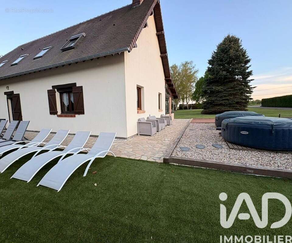 Maison 205 m² à Bernay  - photo 4