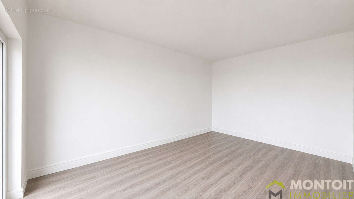 - choisy, gare rer c 2 p + cave (vente) - photo 9