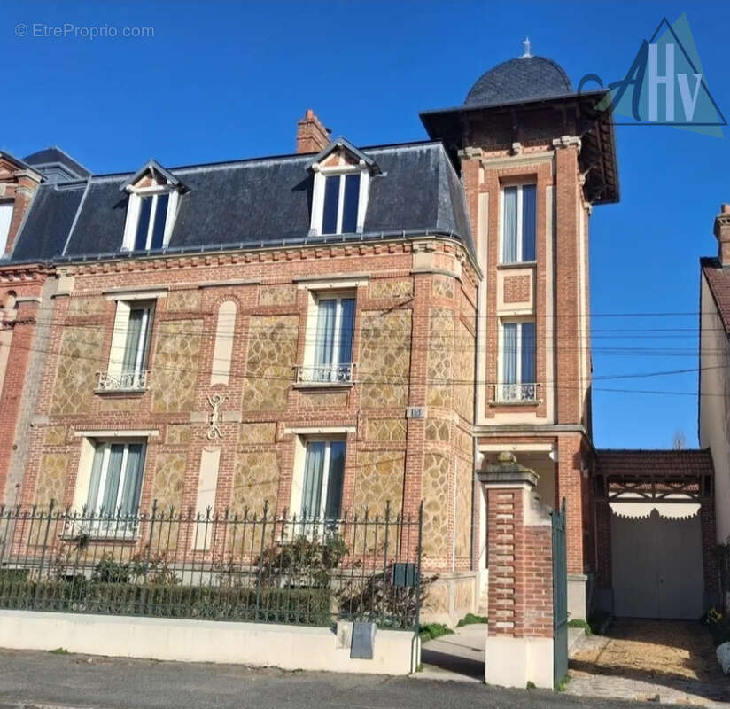 Maison à NANGIS