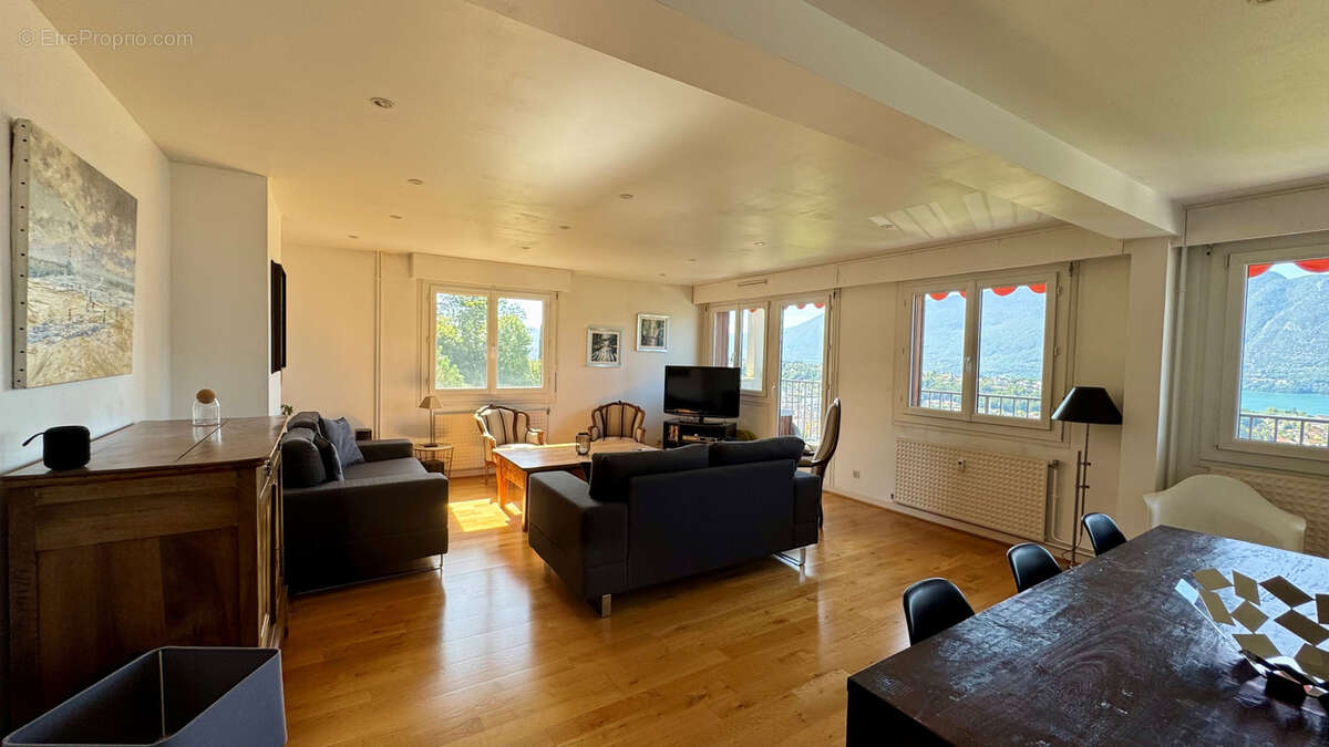 Appartement à AIX-LES-BAINS