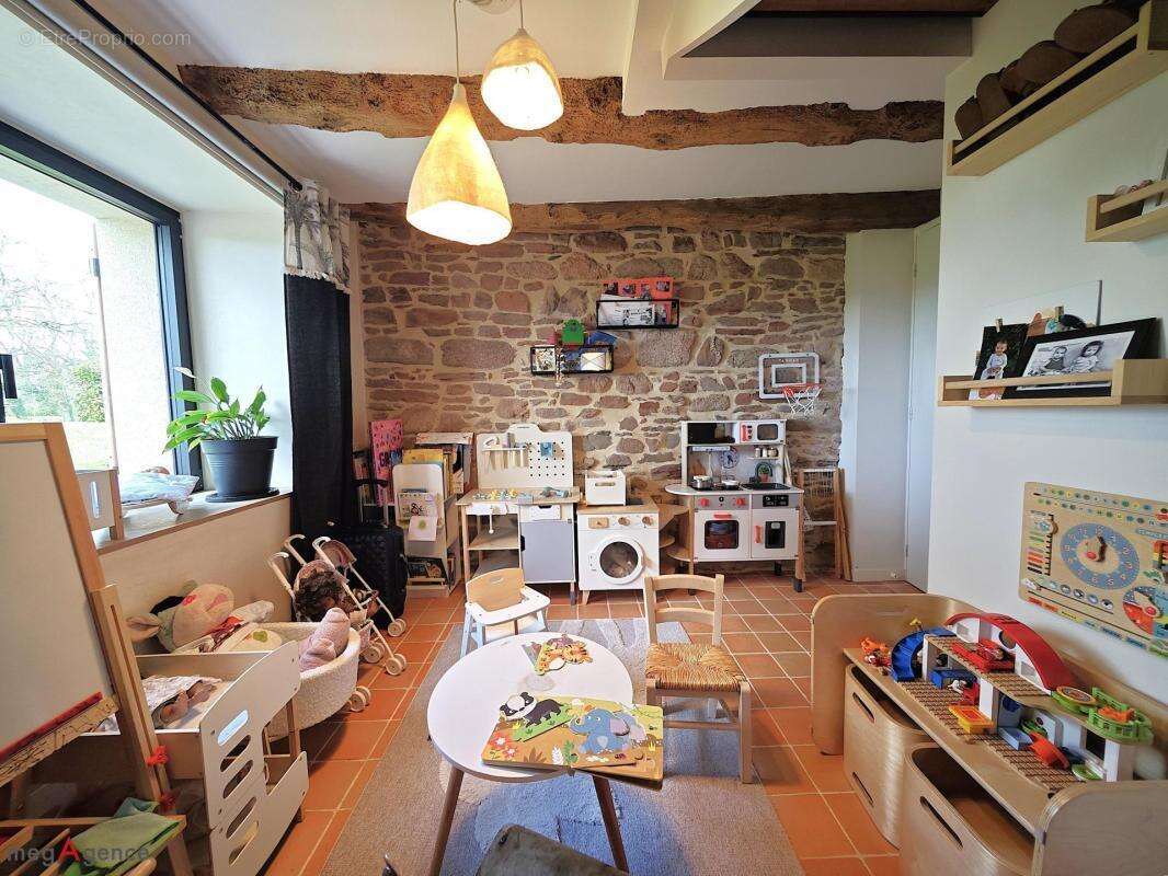 Maison à MALESTROIT