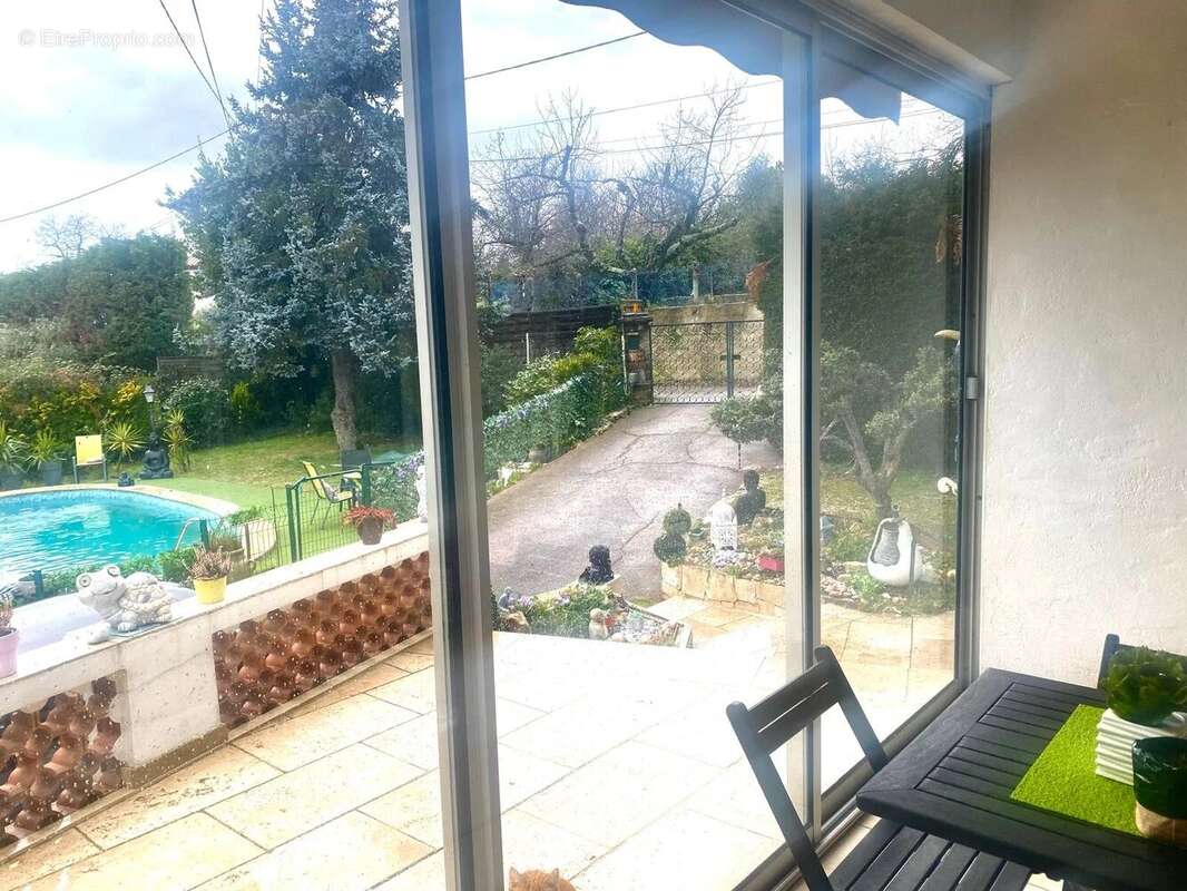 Maison à BERRE-LES-ALPES