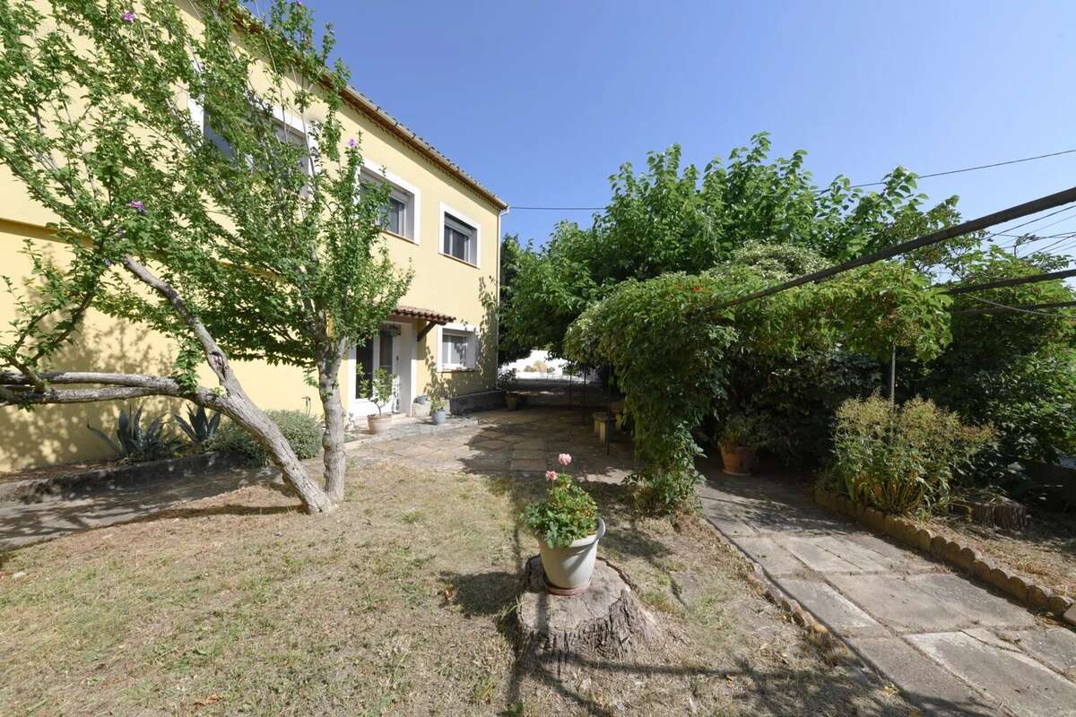Uzès : Maison avec jardin à 600m du centre historique - photo 15