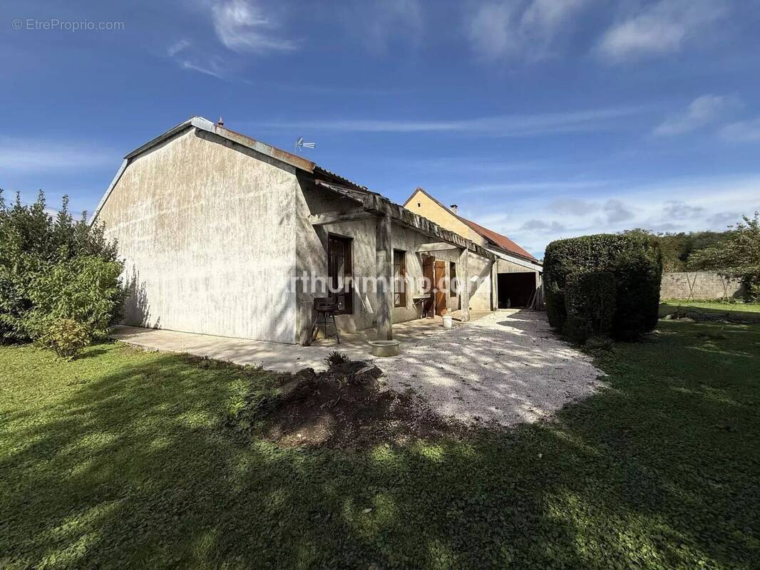 Appartement à ARLAY