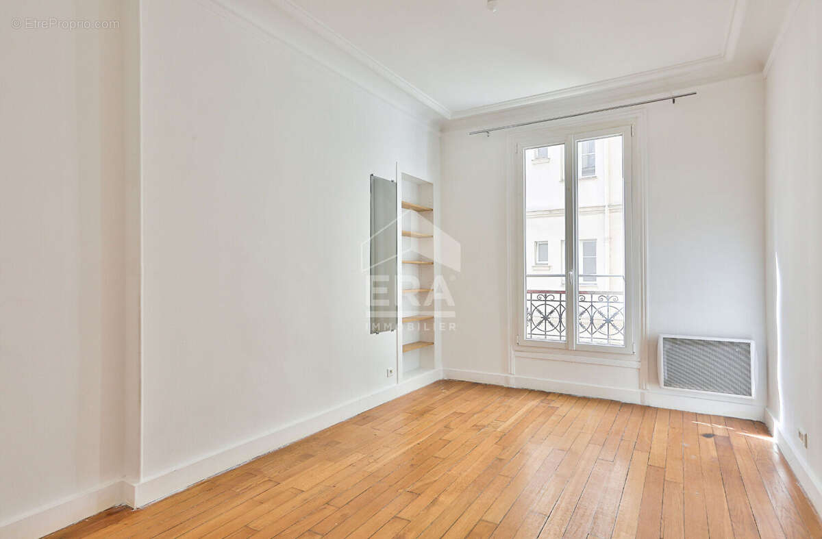 Appartement à PARIS-19E