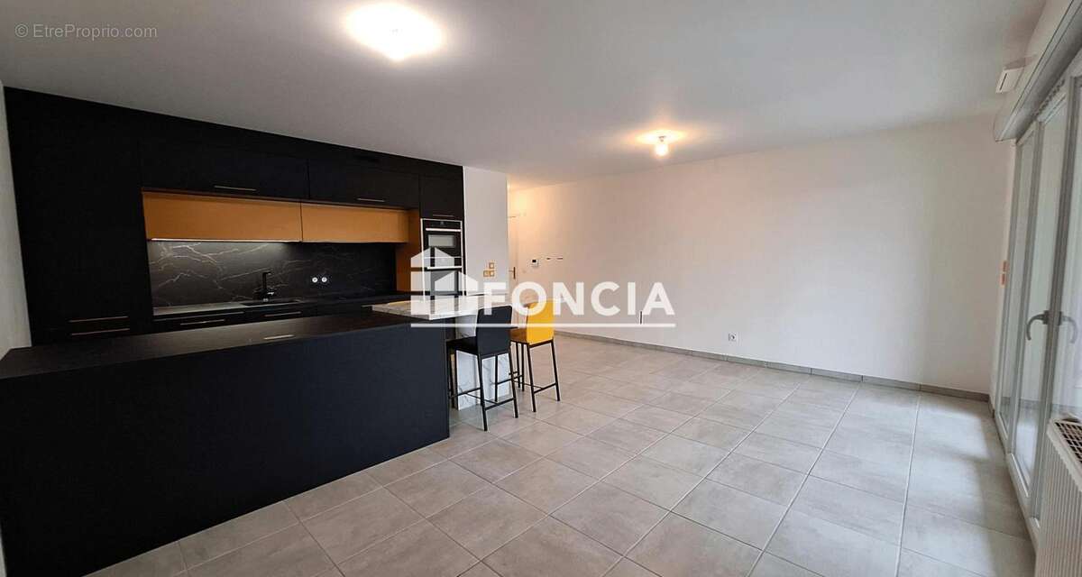 Appartement à SAINT-GENIS-POUILLY