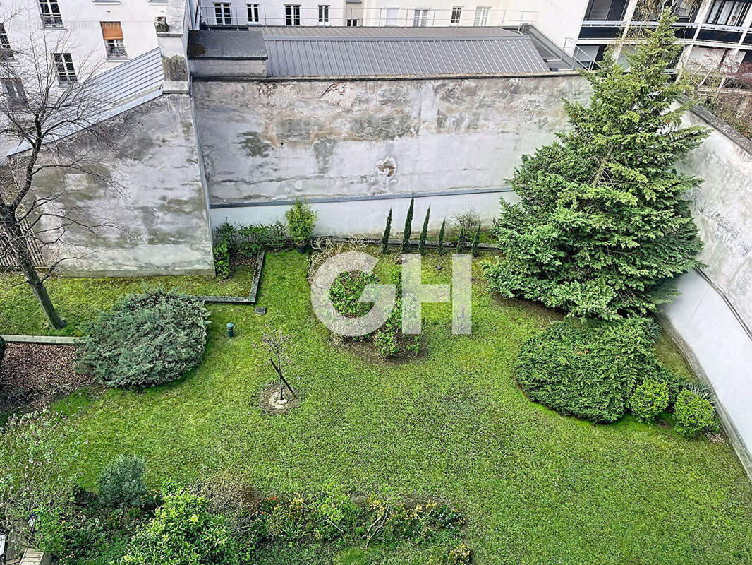 Appartement à PARIS-11E