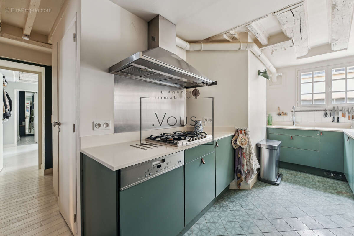 Appartement à PARIS-3E