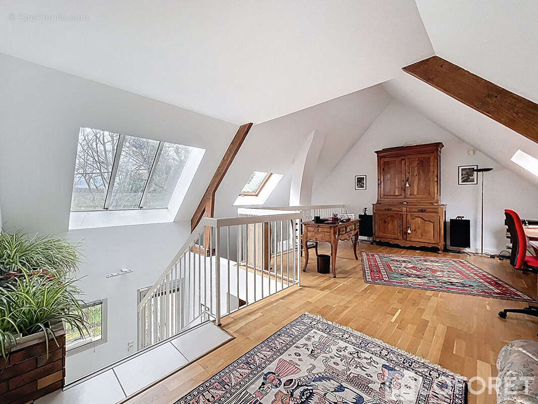 Maison à LA VILLE-DU-BOIS