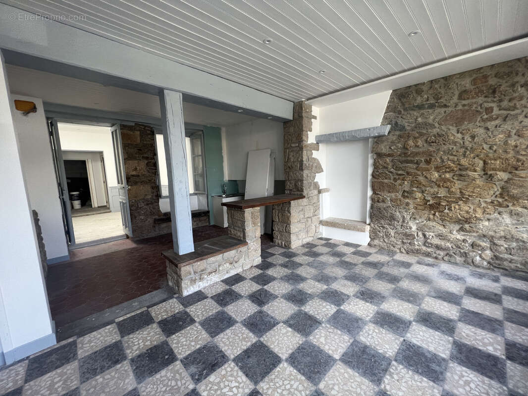 Commerce à PLANCOET