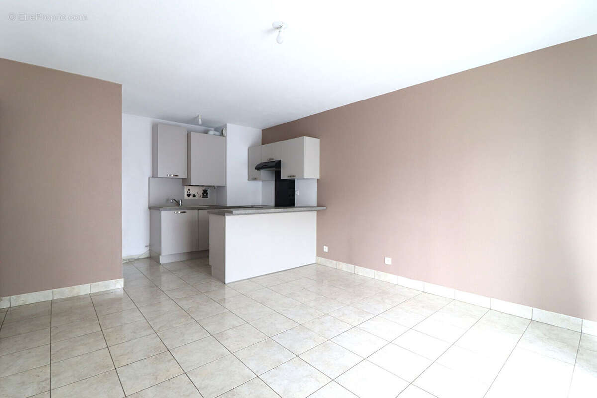 Appartement à AUDUN-LE-TICHE