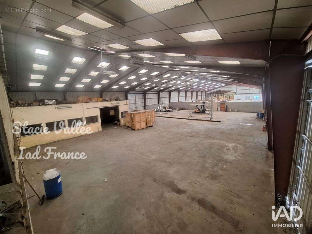 Photo 4 - Commerce à CONCHES-EN-OUCHE