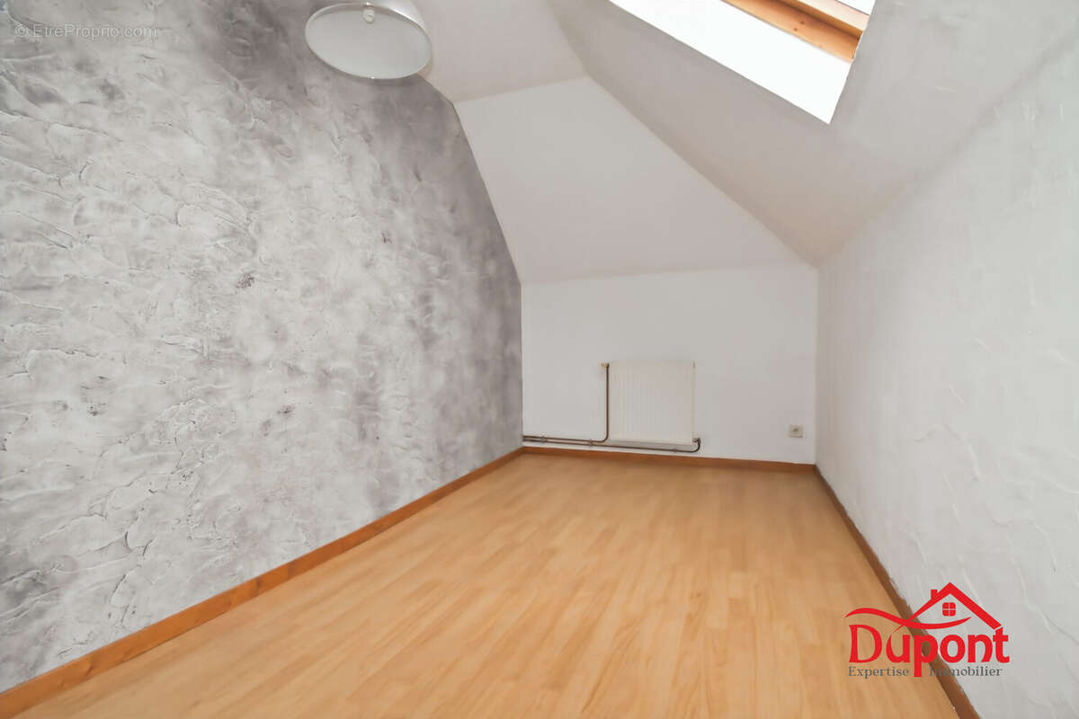 Maison à DOUCHY-LES-MINES