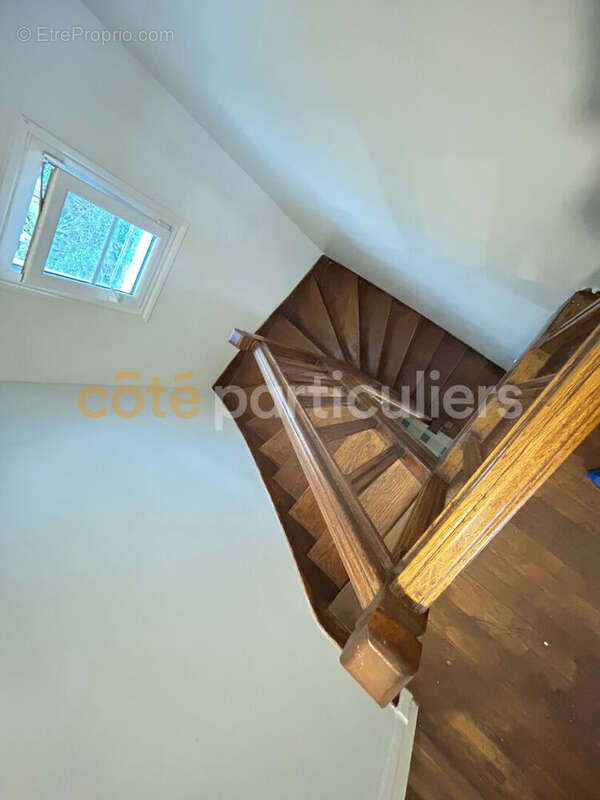 Maison à VILLENEUVE-LE-ROI