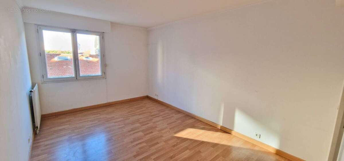 Appartement 4 pièces à vendre à Saint Raphaël Var - SOUS OFFRE- - photo 10