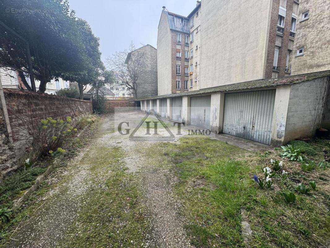 Appartement à MAISONS-ALFORT