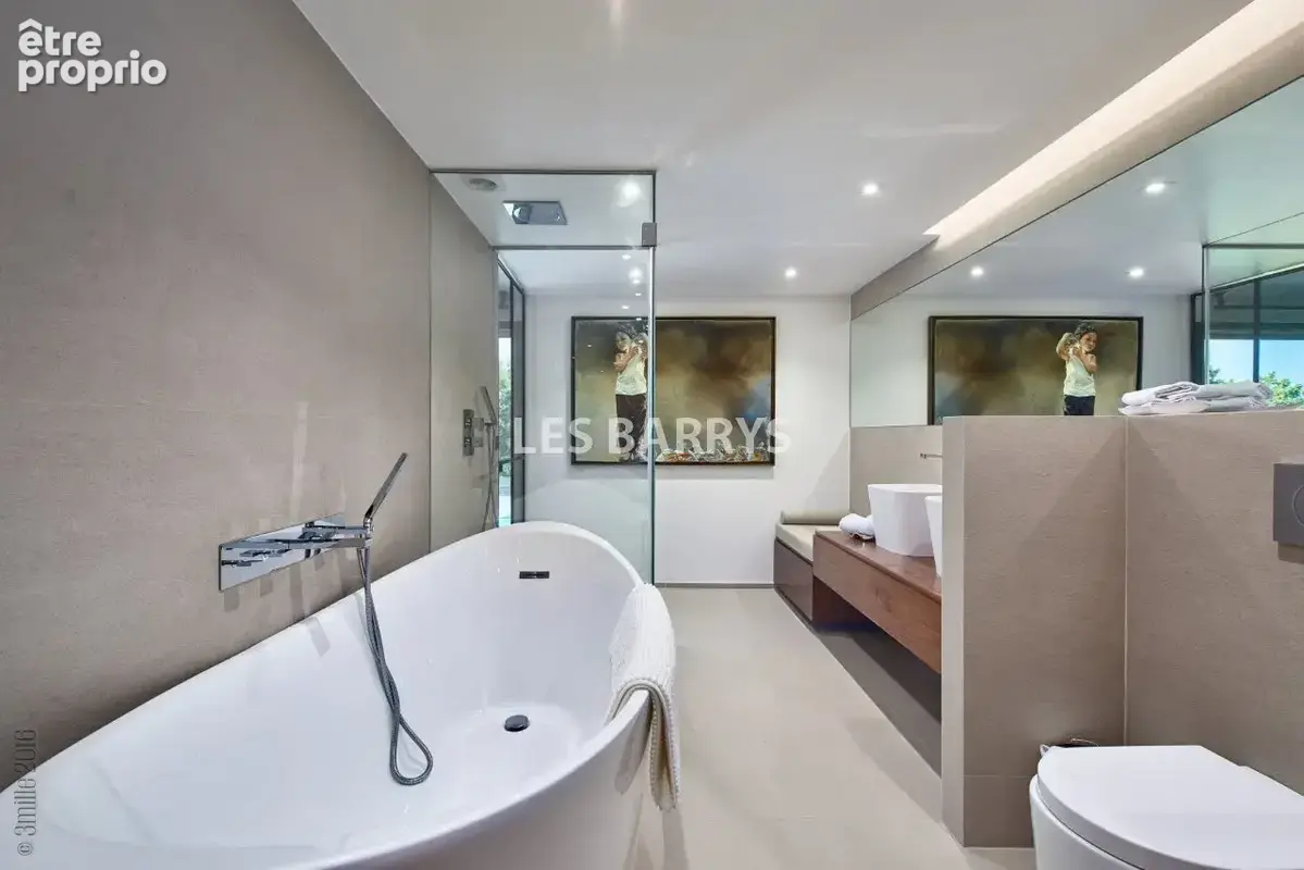 Rare villa de prestige à vendre à Gassin avec piscine et héliport - photo 11