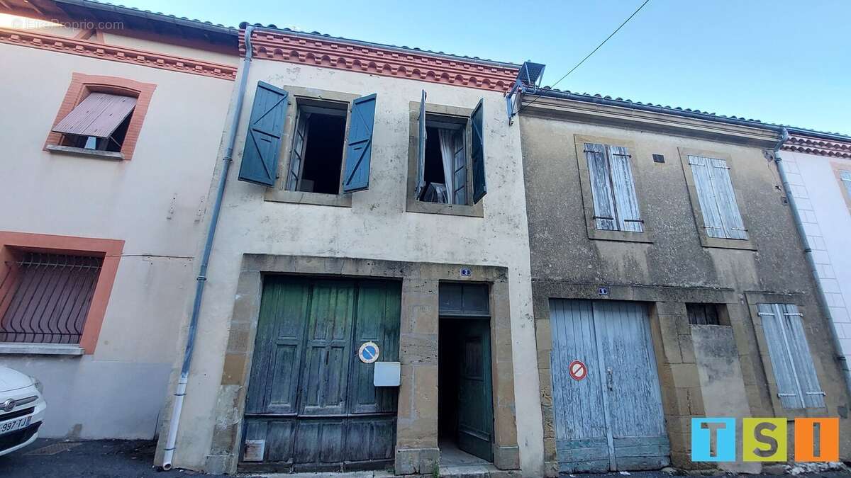 Immeuble sur 2 niveaux avec 2 entrées, 2 appartements à creer centre village - photo 3