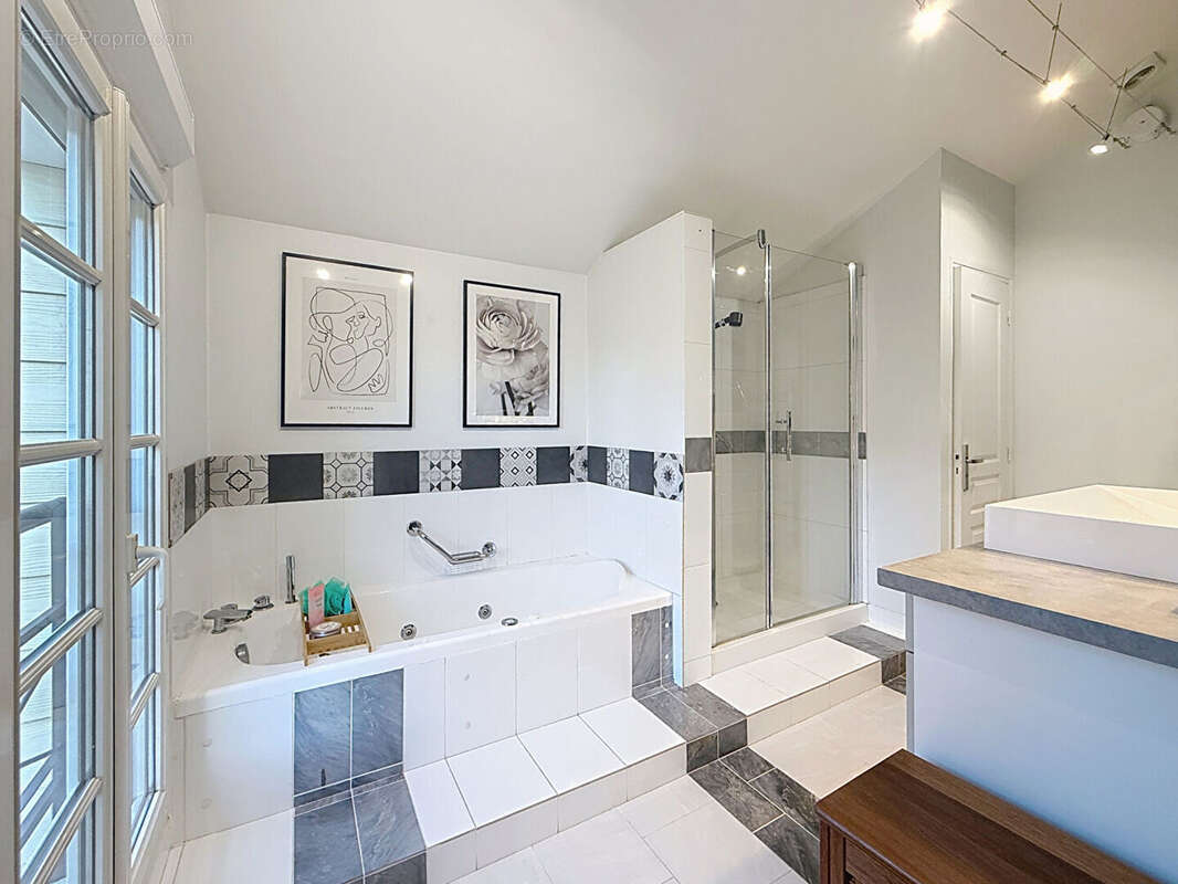 Maison à SOTTEVILLE-LES-ROUEN