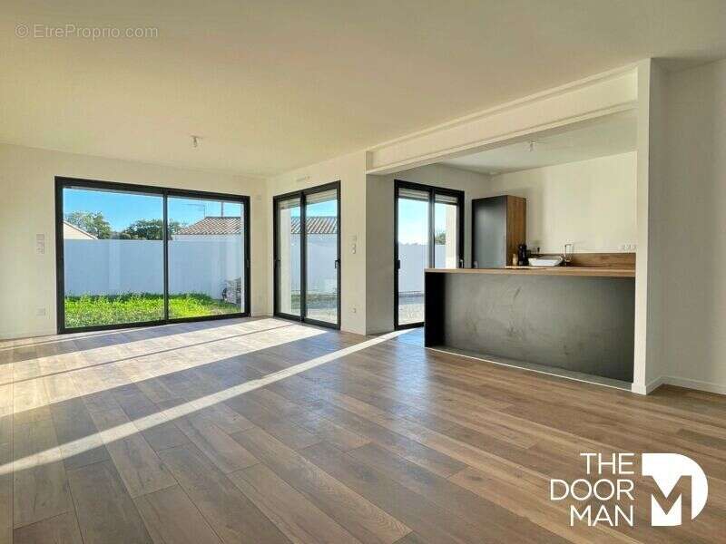 Maison à BOIS-DE-CENE