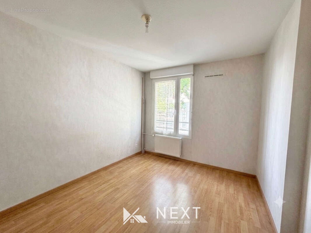 Appartement à SAINT-MARTIN-D'HERES