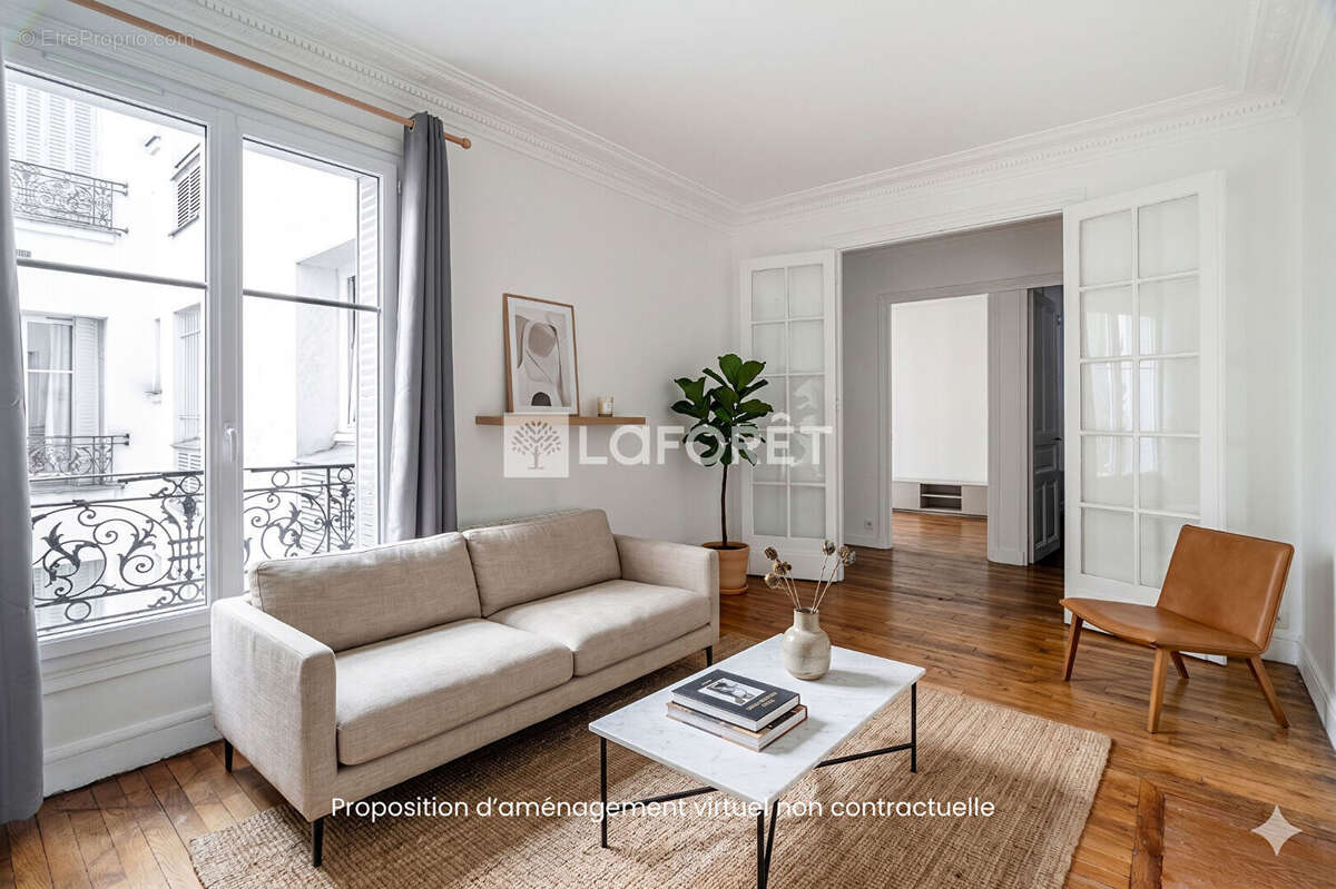 Appartement à PARIS-16E