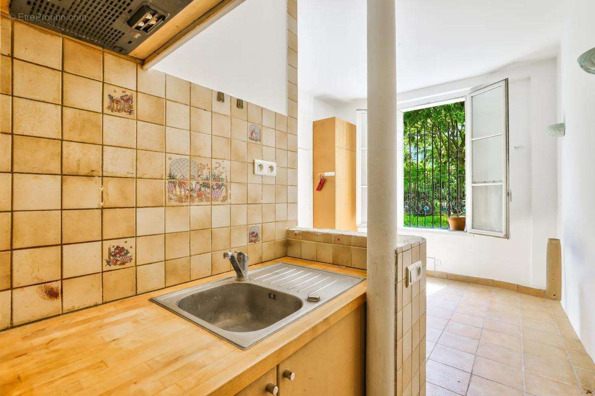 Appartement à PARIS-11E