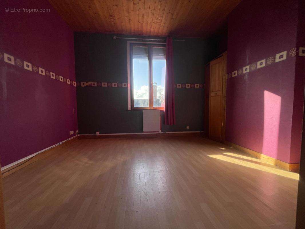 Maison à NEUFCHATEL-EN-BRAY