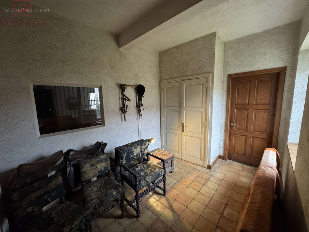 Maison à AUSSILLON