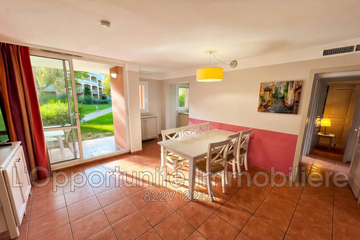 Appartement à MANDELIEU-LA-NAPOULE