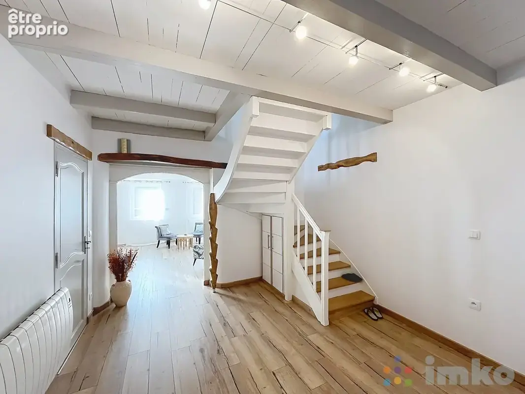 Maison 4 pièces 145 m² à vendre à Camphin-En-Carembault (59133) - photo 3