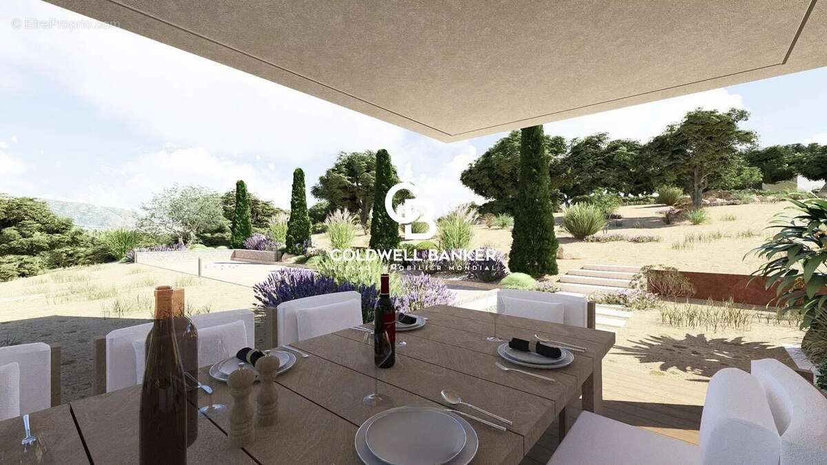 Maison à BORMES-LES-MIMOSAS