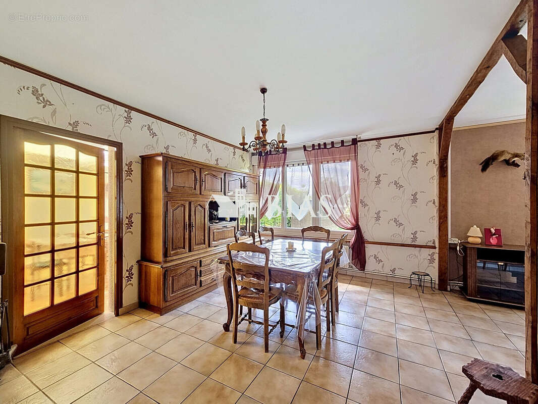 Maison à LE NEUBOURG