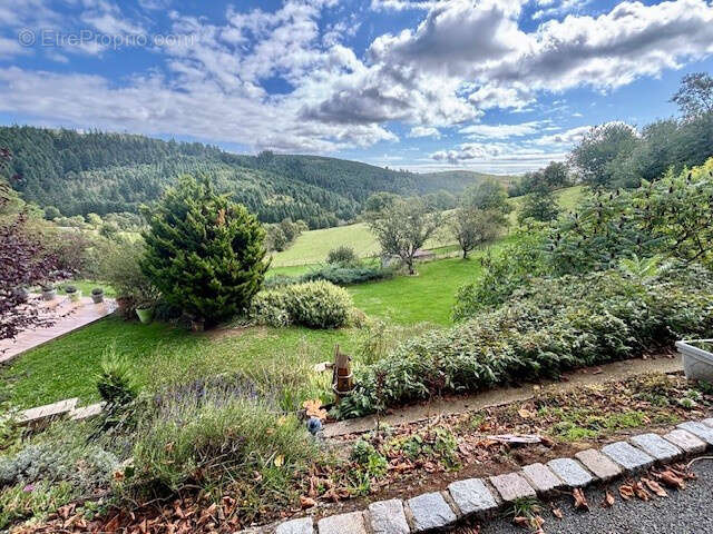 Maison à SAINT-CLEMENT-SUR-VALSONNE