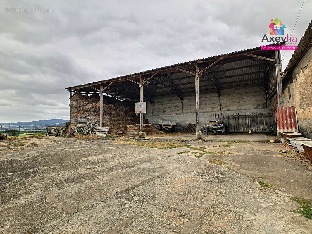 A vendre-  secteur renaison- ancien corps de ferme - photo 6