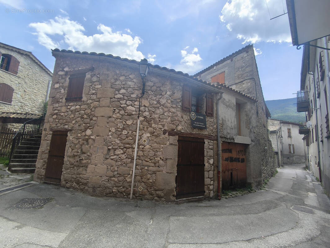 Maison à ANNOT