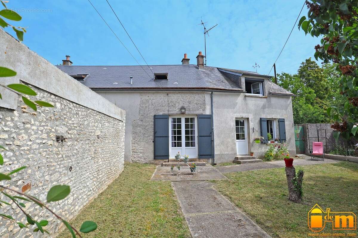 Maison à MEREVILLE