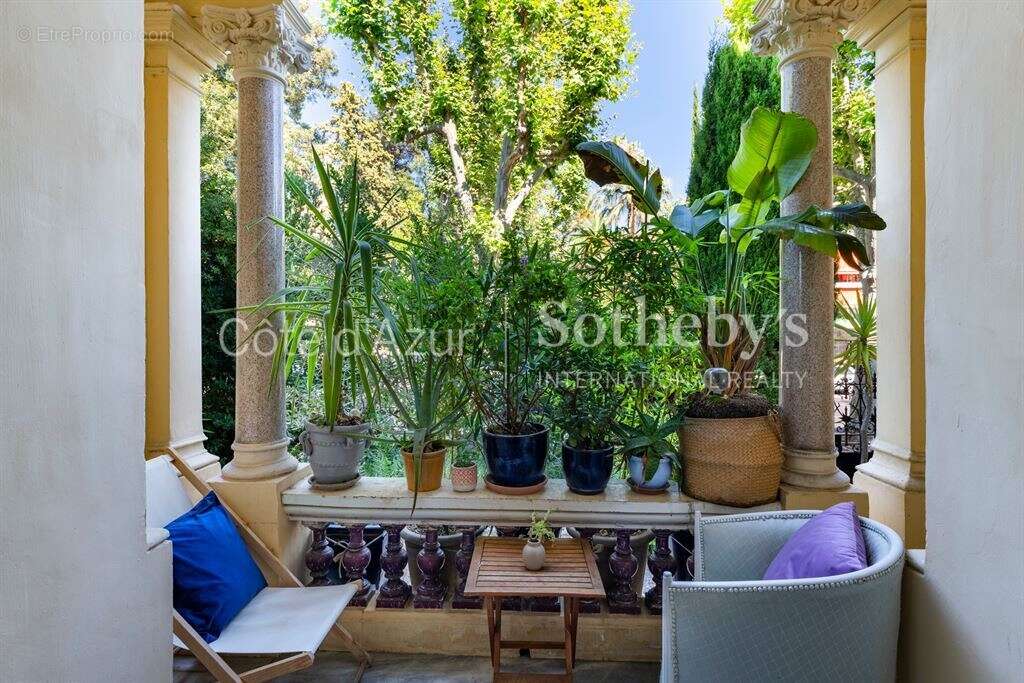 Nice Cimiez : Appartement triplex 58 m² avec terrasse dans une demeure Belle Époque - photo 3