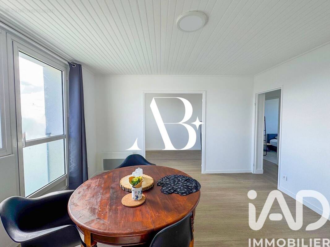 Photo 1 - Appartement à VILLENAVE-D'ORNON