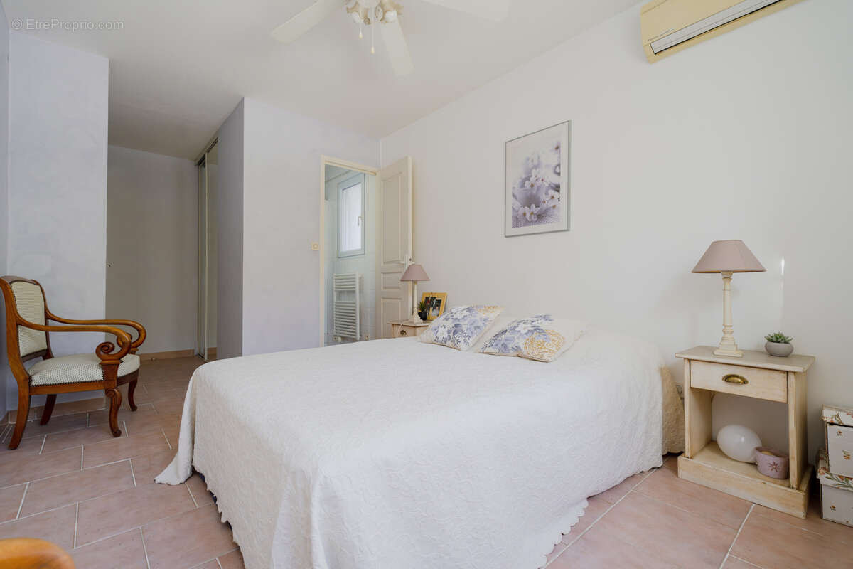 Maison à SIX-FOURS-LES-PLAGES